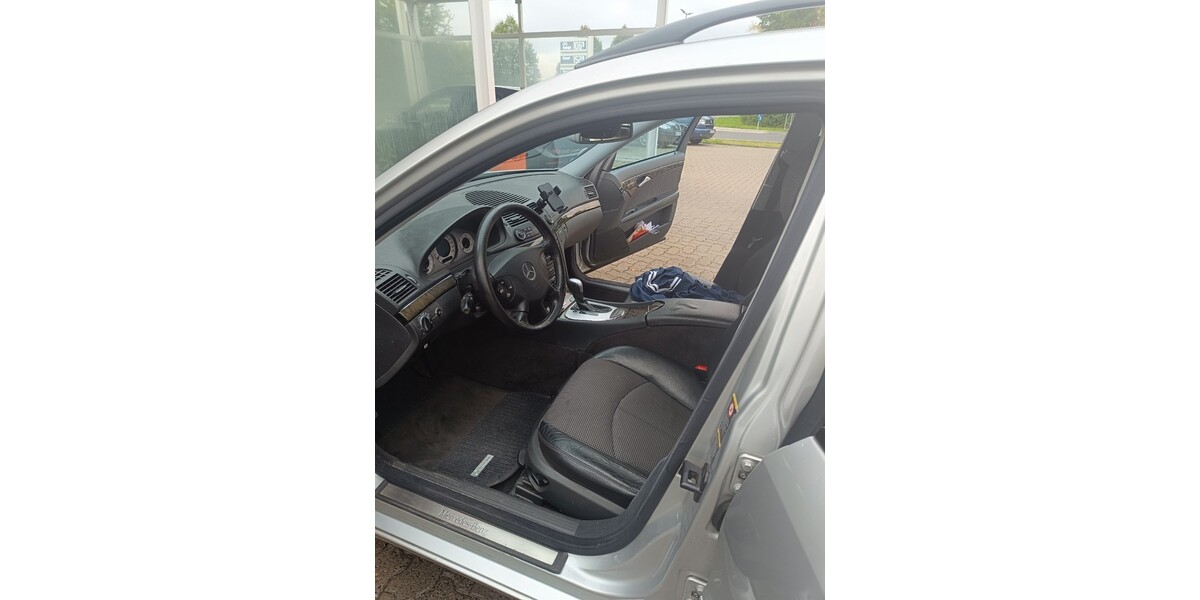 Mercedes-Benz E 270 219.000 km 5.199 &euro; Karlstadt 97753