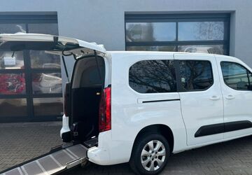 Opel Combo 95.000 km 27.950 &euro; Würzburg 97084