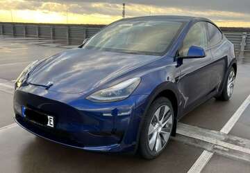 Tesla Model Y 33.000 km 33.400 &euro; Wiesentheid 97353