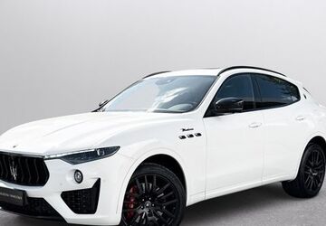 Maserati Levante 11.500 km 92.900 &euro; Kürnach 97273