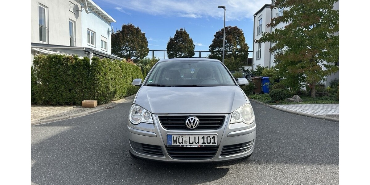 VW Polo 238.345 km 2.399 &euro; Würzburg 97070