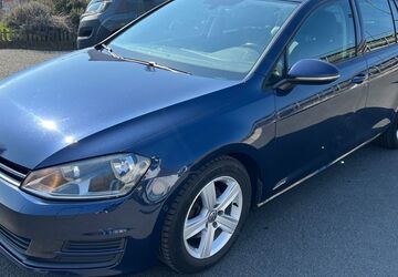 VW Golf 274.500 km 4.199 &euro; Würzburg 97076
