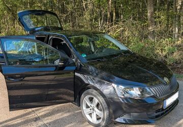 Skoda Fabia 81.000 km 7.890 &euro; Würzburg 97070