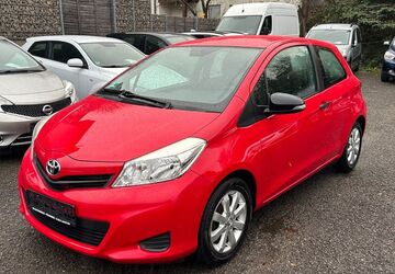 Toyota Yaris 160.900 km 3.950 &euro; Höchberg 97204