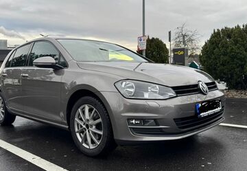 VW Golf 185.000 km 8.290 &euro; Rödelsee 97348