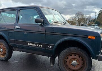 Lada Taiga 37.715 km 4.750 &euro; Randersacker 97236